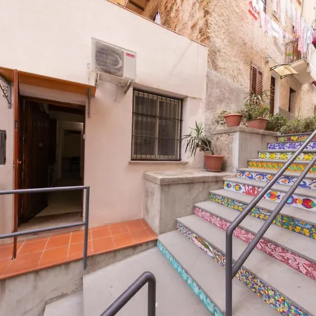 Apartment Carrettieri 9 *